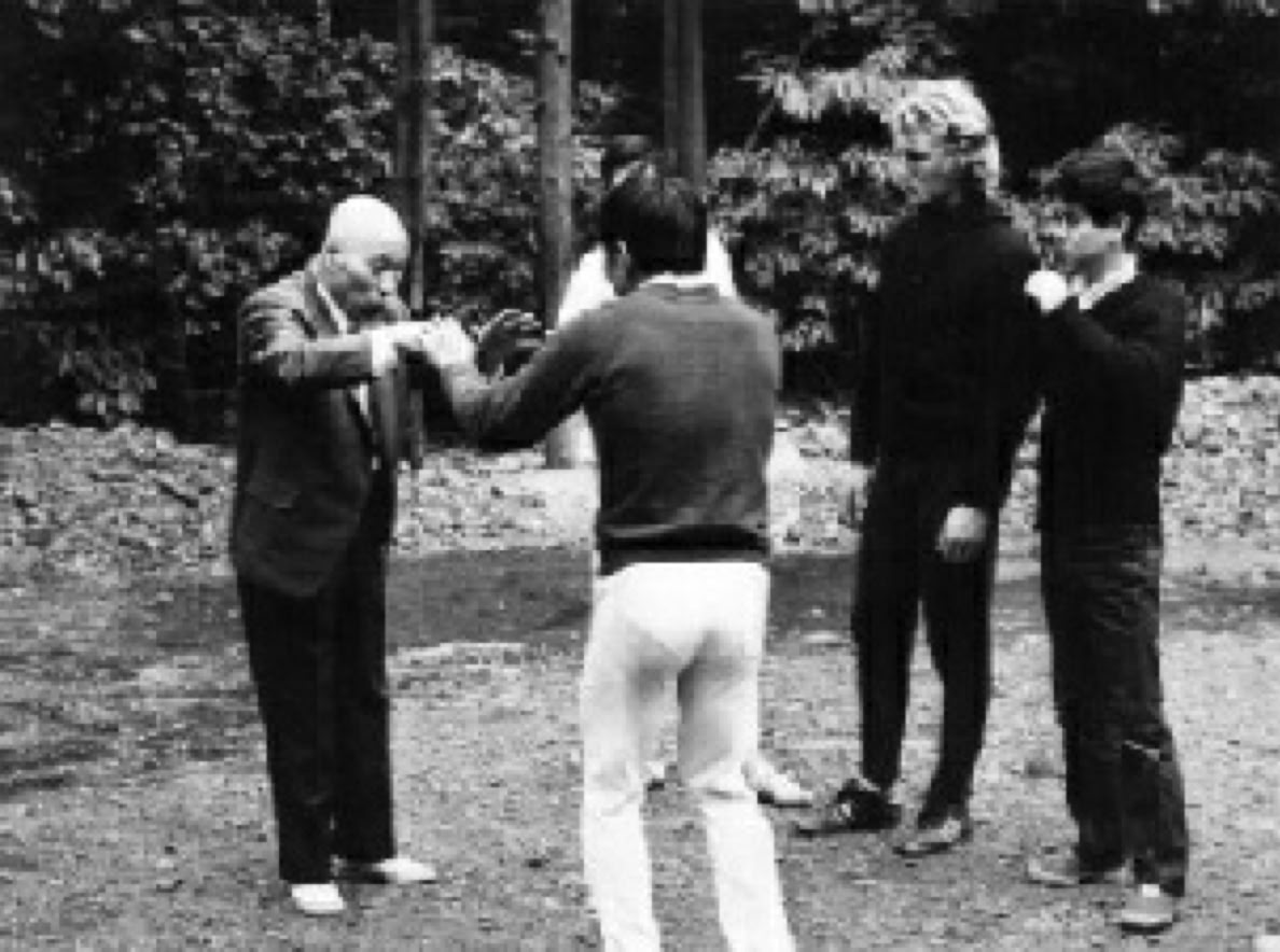Sawai sensei and Ron Nansink Taikiken Meiji Jingu group. 